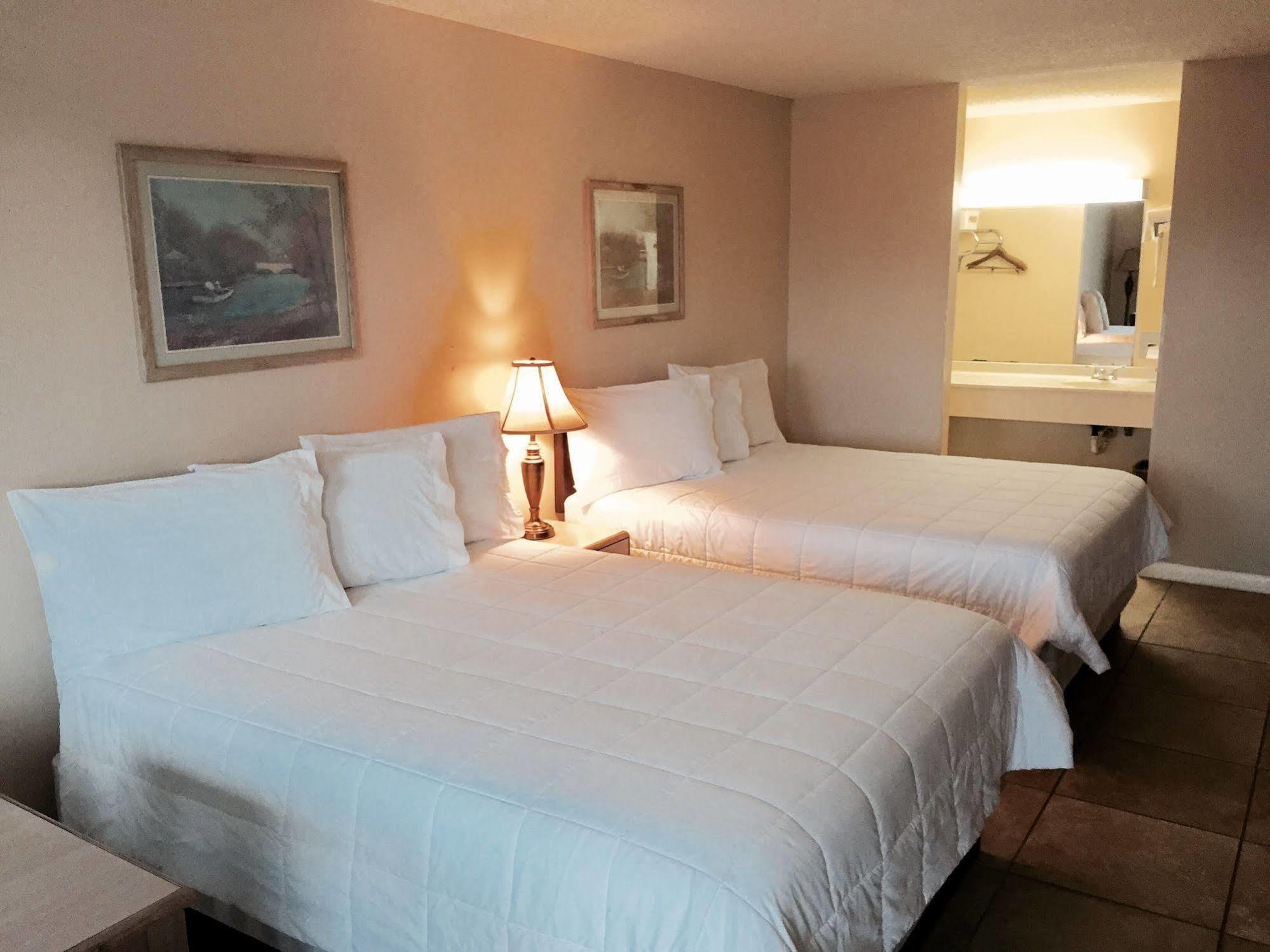Palms Garden Inn Ellisville Екстериор снимка