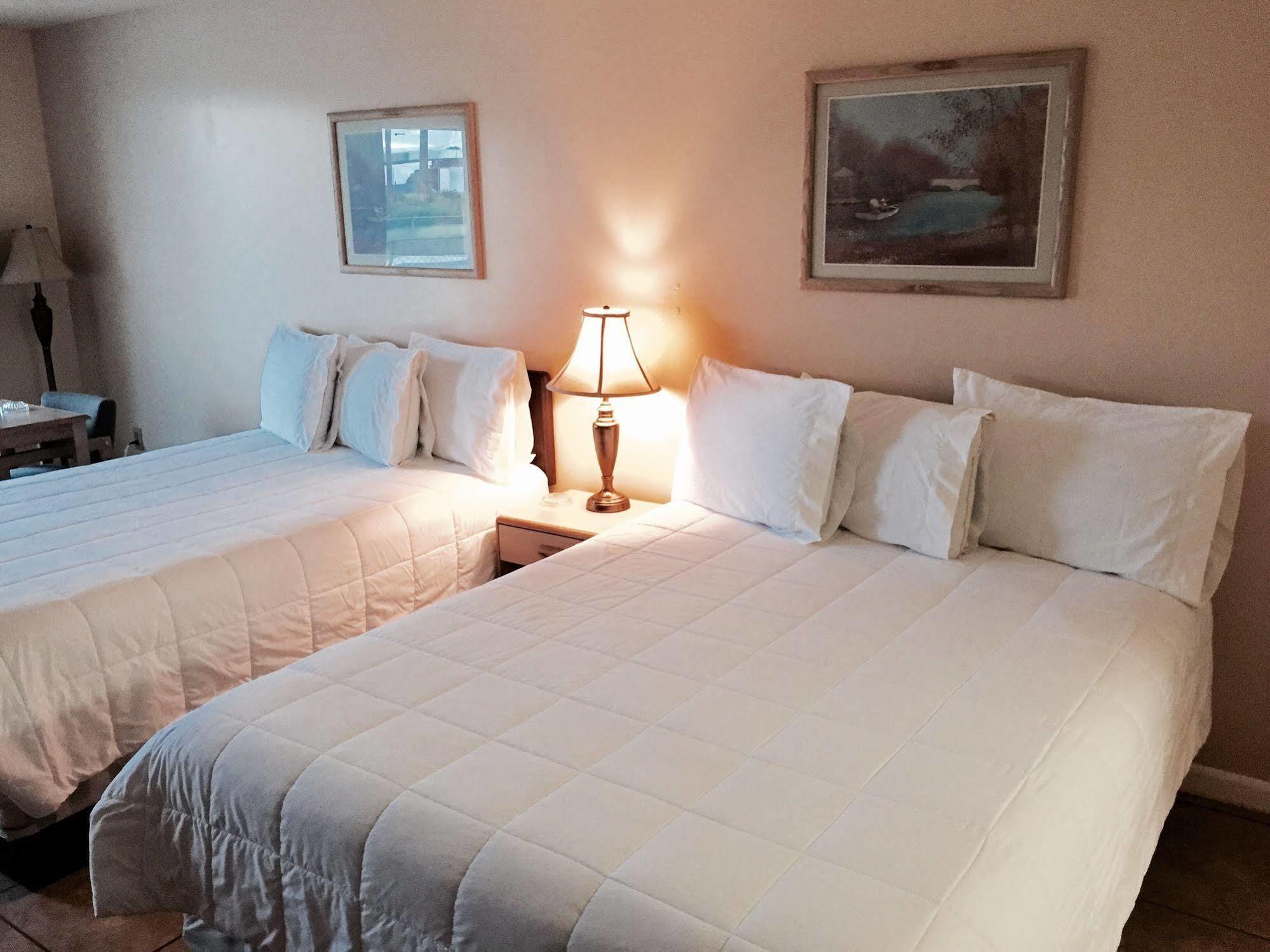 Palms Garden Inn Ellisville Екстериор снимка