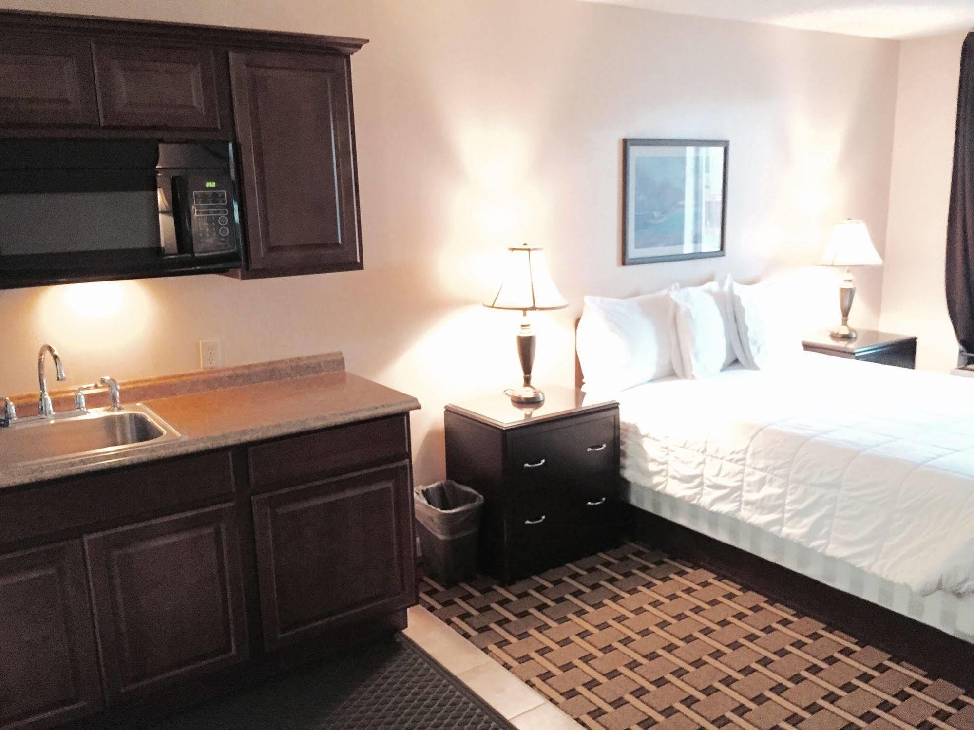 Palms Garden Inn Ellisville Екстериор снимка