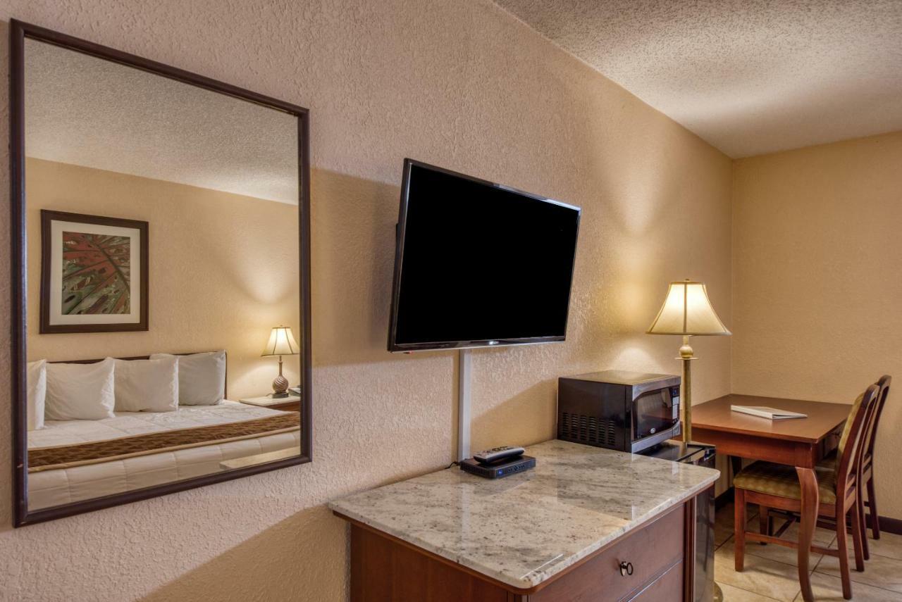Palms Garden Inn Ellisville Екстериор снимка