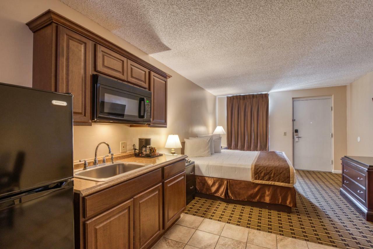Palms Garden Inn Ellisville Екстериор снимка