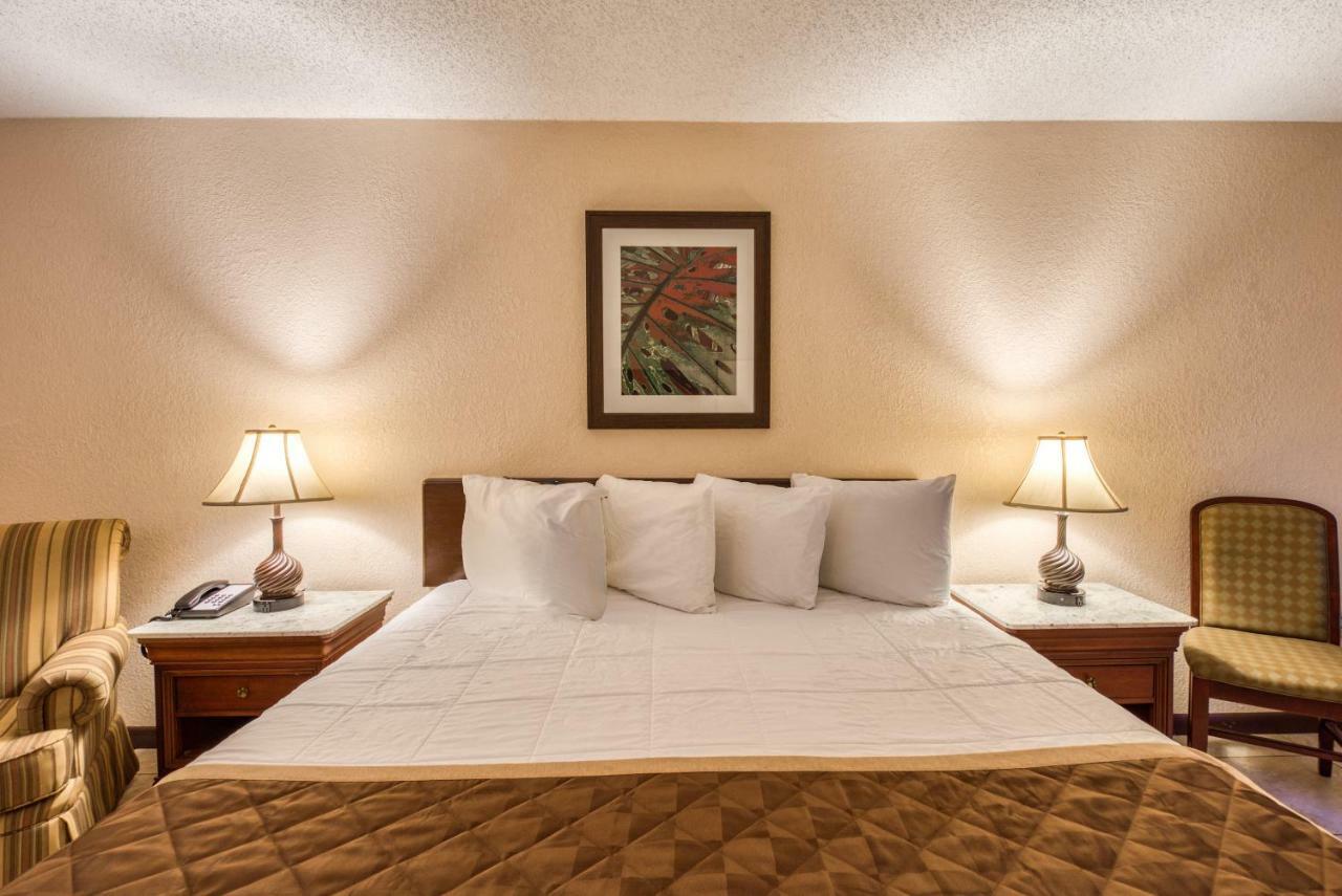 Palms Garden Inn Ellisville Екстериор снимка